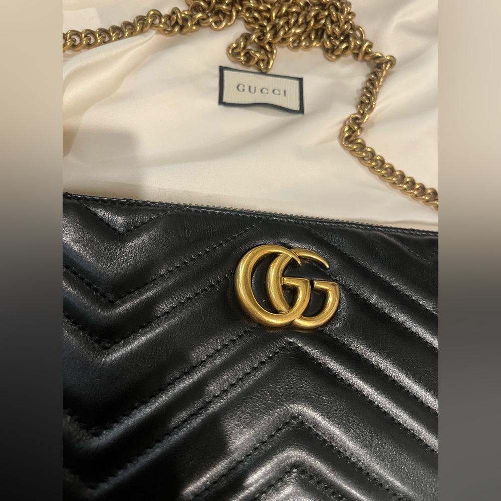 GUCCI MARMONT Mini Chain Bag Crossbody Black Gold Chain Mint - Picture 8 of 13